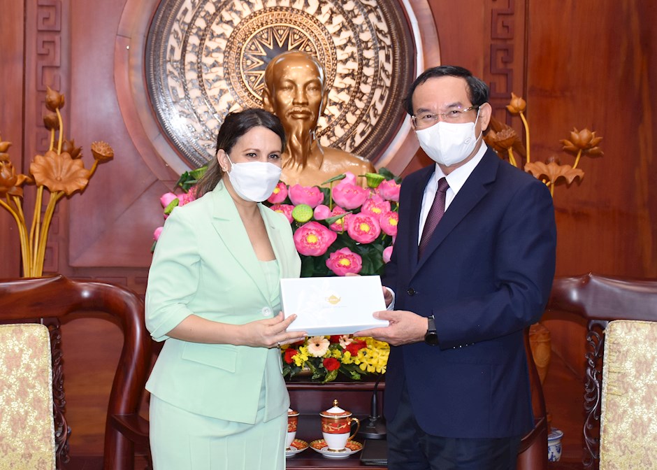 Vietnam, Cuba reinforce friendship relation